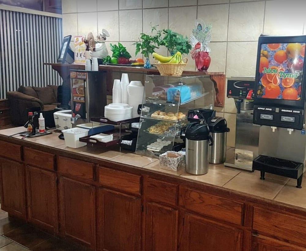 קירני Western Inn South מראה חיצוני תמונה